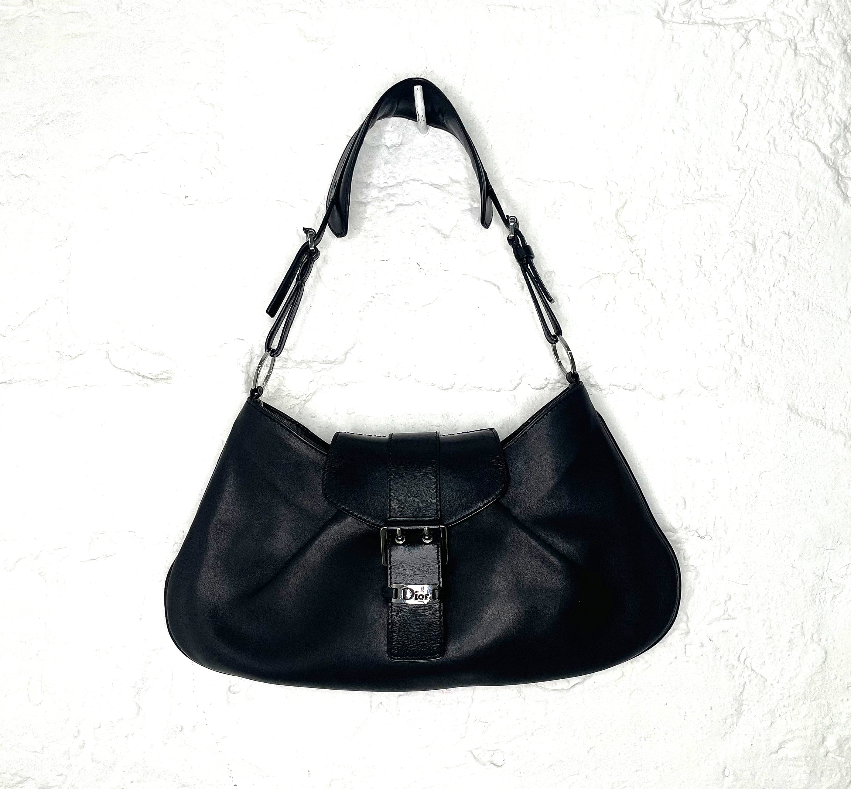 CHRISTIAN DIOR CHRISTIAN DIOR - Black Leather Shoulder Bag - ALE PARIS Luxury Vintage