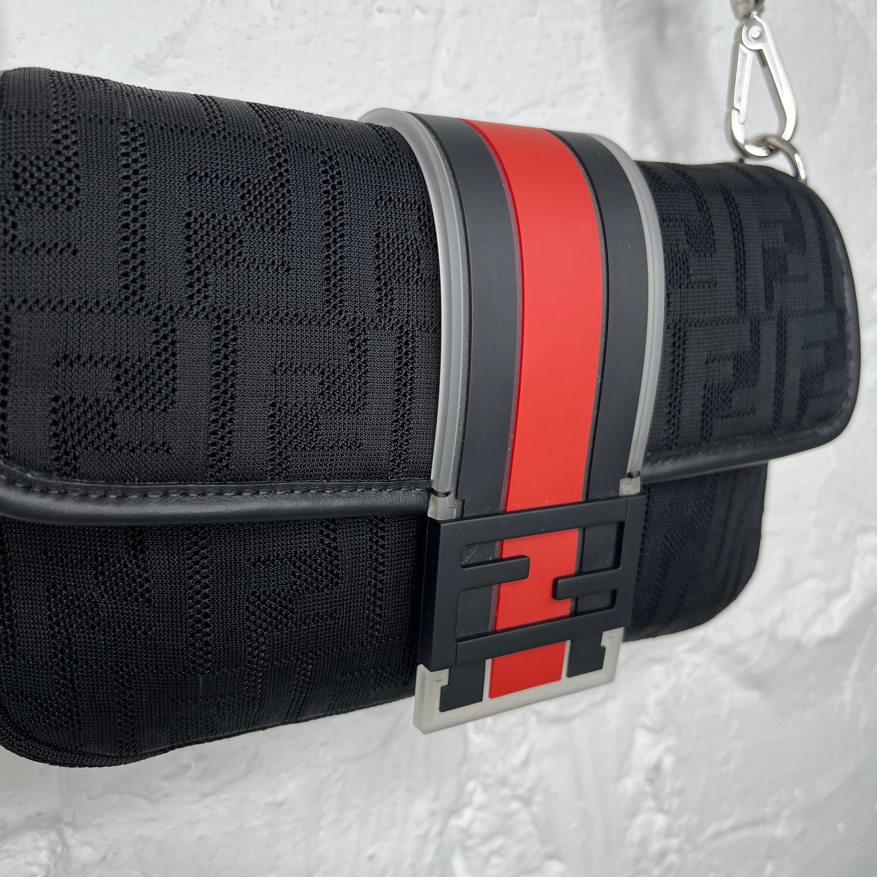 FENDI FENDI - Baguette Bag - ALE PARIS Luxury Vintage