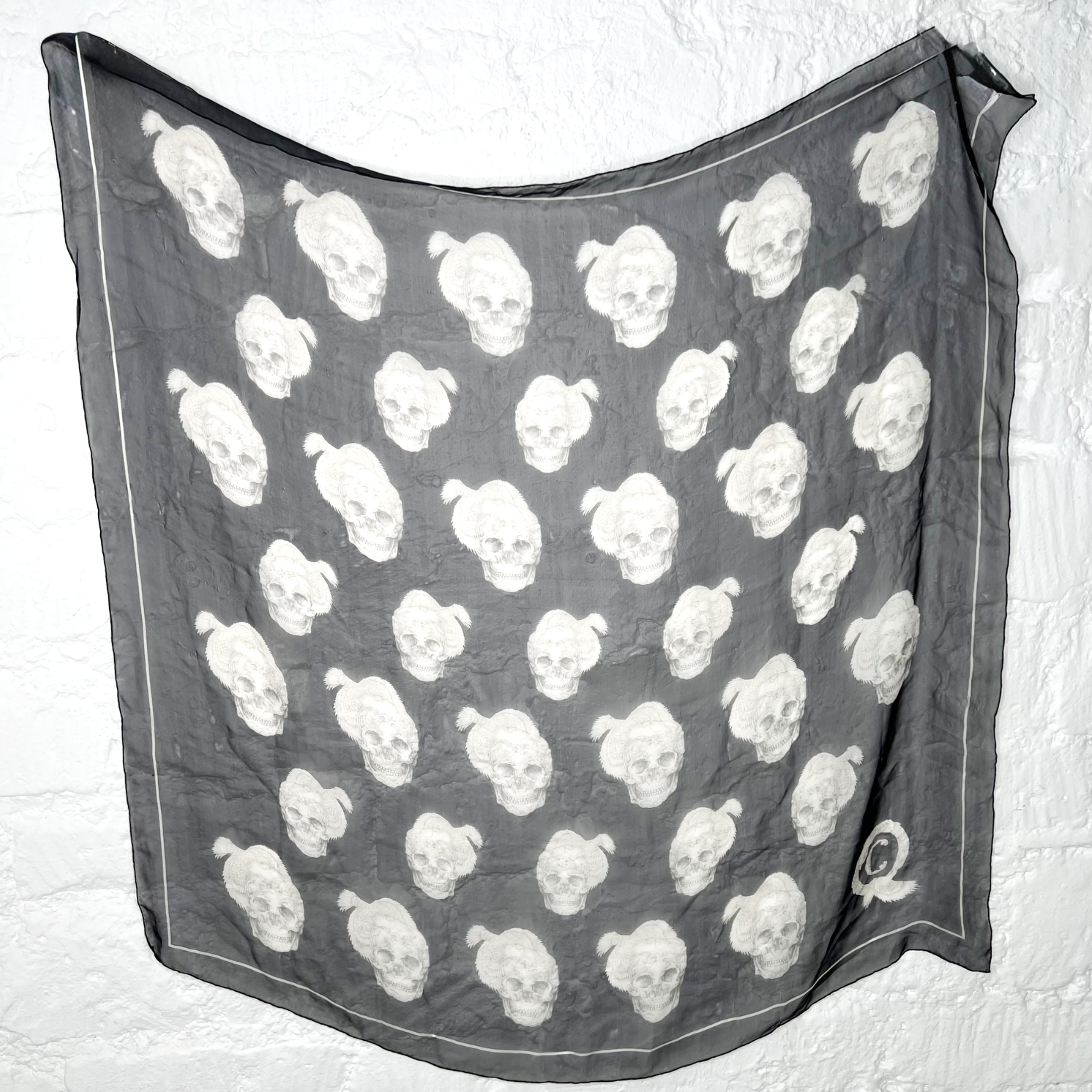 ALEXANDER MCQUEEN ALEXANDER - Mcqueen Black White Birds And Skull Scarf - ALE PARIS Luxury Vintage