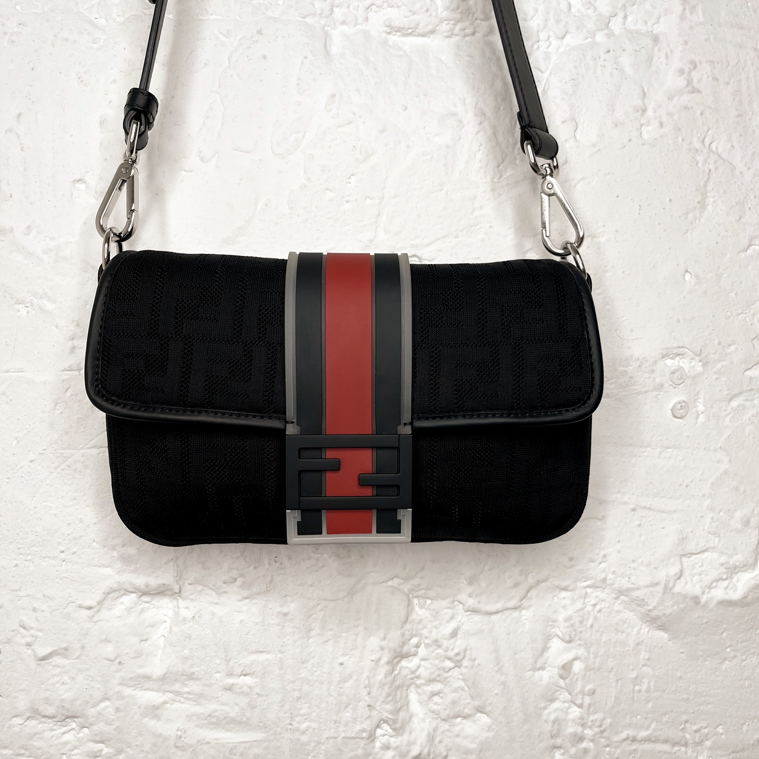 FENDI FENDI - Baguette Bag - ALE PARIS Luxury Vintage