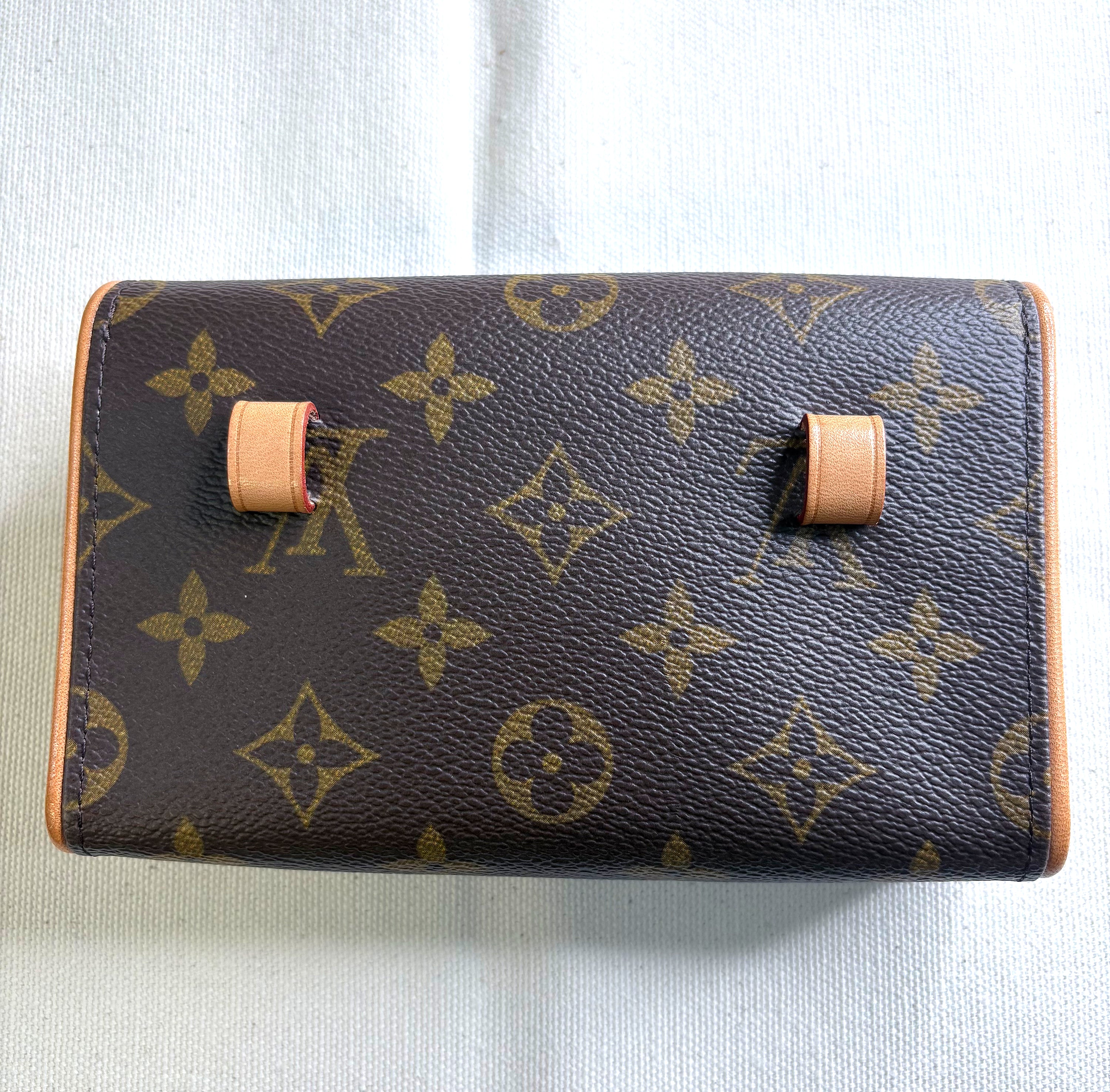 LOUIS VUITTON LOUIS VUITTON - Brown Monogram Florentine Belt Bag - ALE PARIS Luxury Vintage